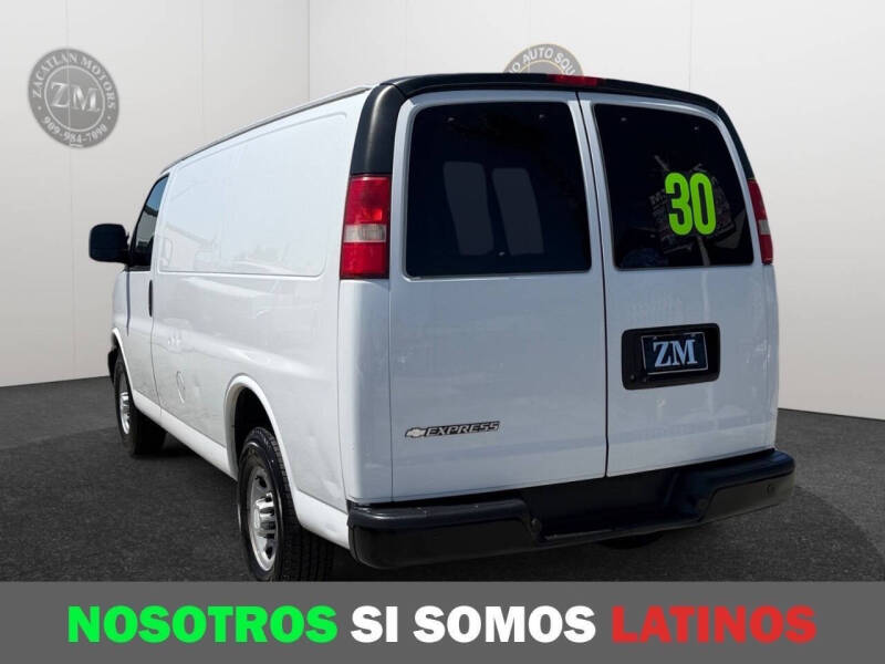 2017 Chevrolet Express 2500