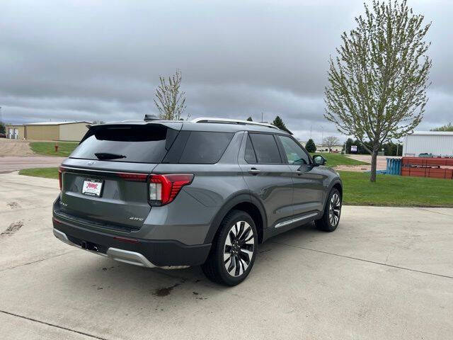 2025 Ford Explorer Platinum