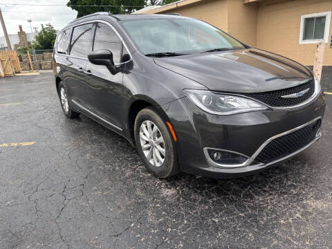 2018 Chrysler Pacifica Touring L