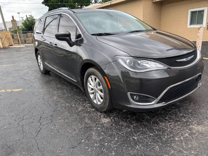 2018 Chrysler Pacifica Touring L