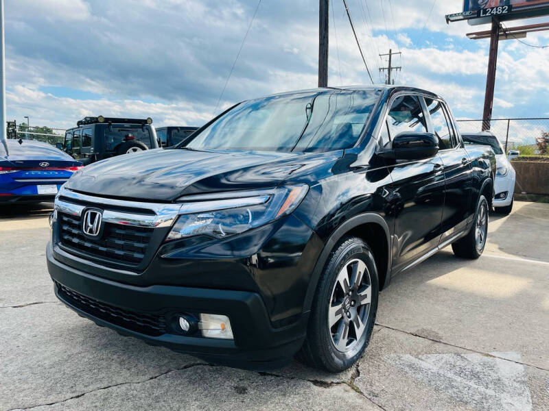 2017 Honda Ridgeline RTL-T photo 2