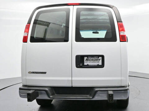 2022 Chevrolet Express 2500