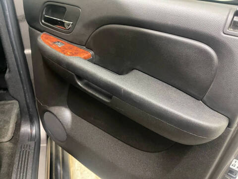 2014 Chevrolet Suburban LT