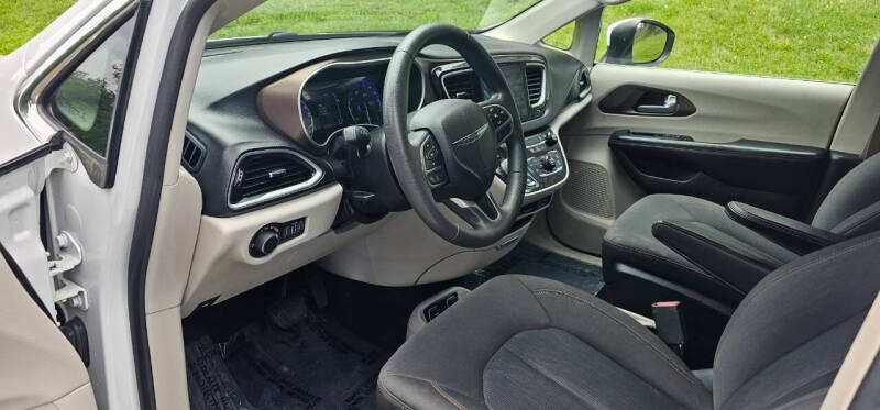 2017 Chrysler Pacifica Touring