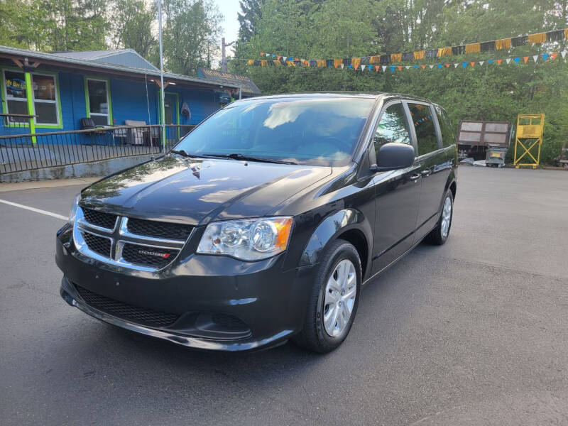 2018 Dodge Grand Caravan for sale at HIGHLAND AUTO in Renton WA