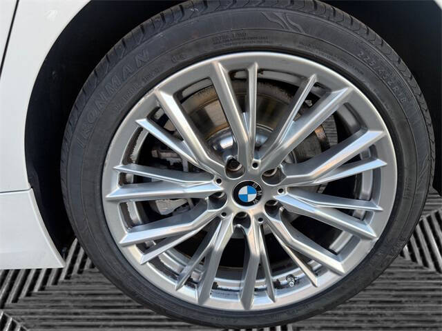2024 BMW 3 Series 330i xDrive