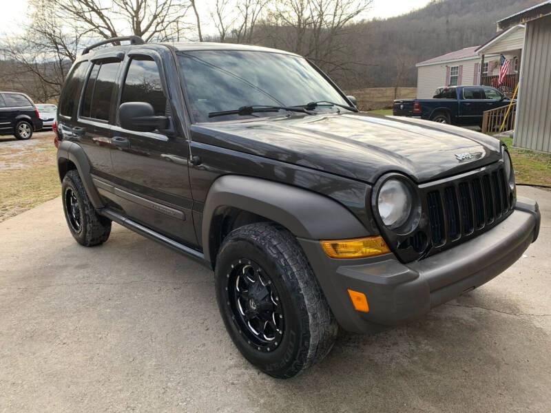 2006 Jeep Liberty for sale at Day Family Auto Sales in Wooton KY