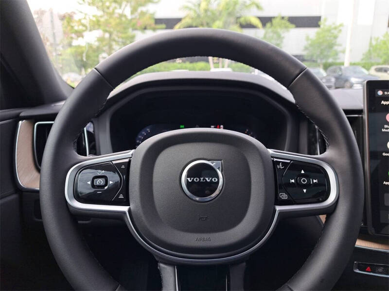 2026 Volvo XC60 B5 Core