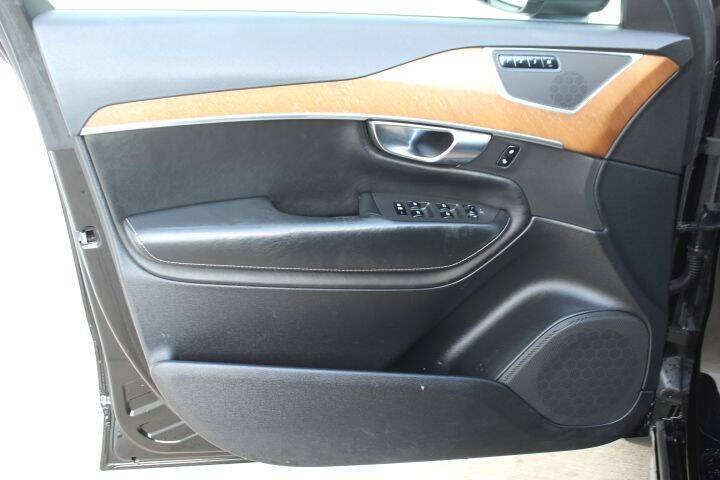 2018 Volvo XC90 T6 Inscription