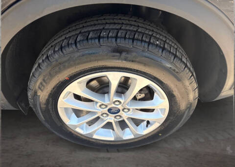 2022 Ford Escape SE