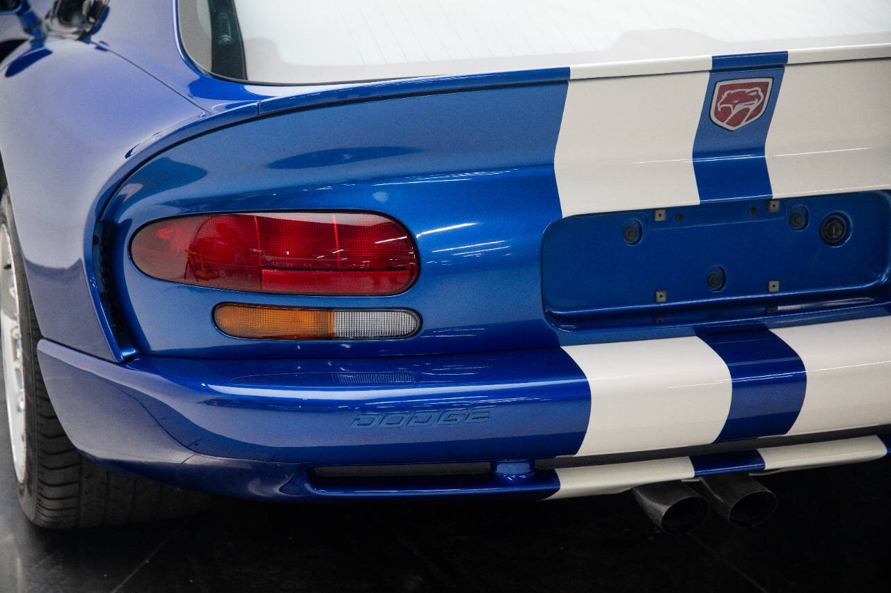 1997 Dodge Viper 47