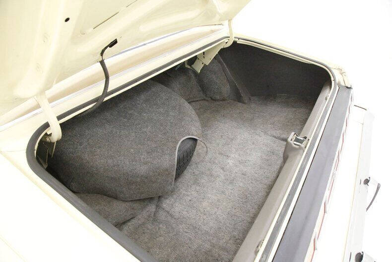 1976 Ford Thunderbird