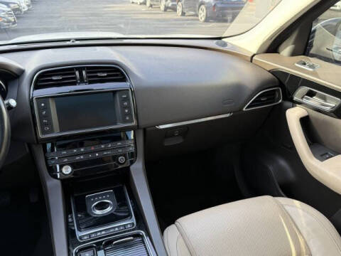 2018 Jaguar F-PACE 25t Prestige