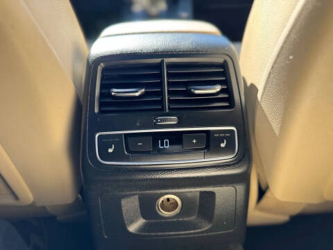 2017 Audi A4 2.0T quattro Premium Plus