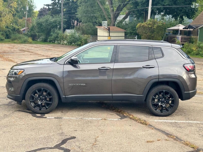 2022 Jeep Compass Latitude Lux