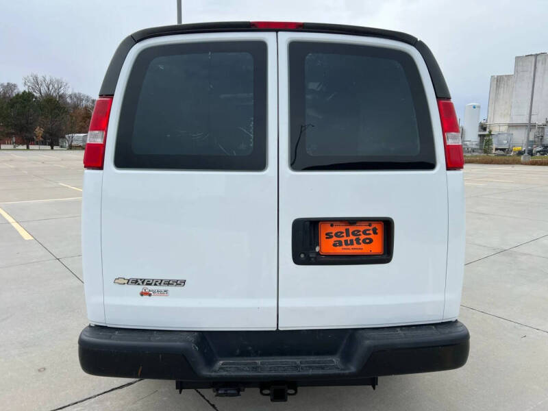 2020 Chevrolet Express 2500