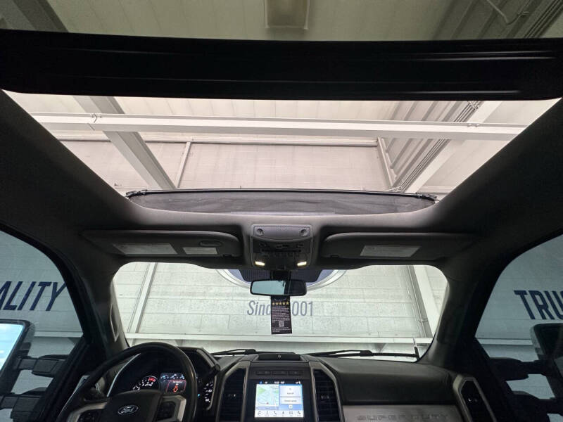 2019 Ford F-350 Super Duty Lariat