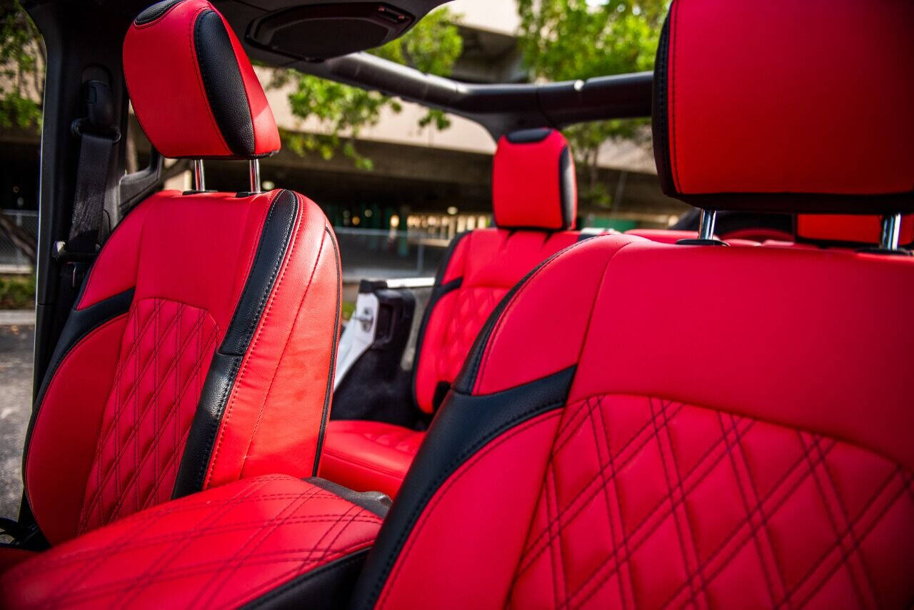 2020 Jeep Wrangler SUV / Crossover - $59,999