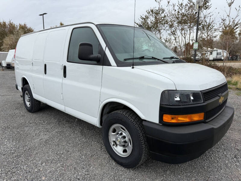 2022 Chevrolet Express Cargo Work Van's photo