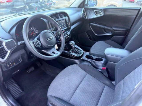 2021 Kia Soul S - Photo 22