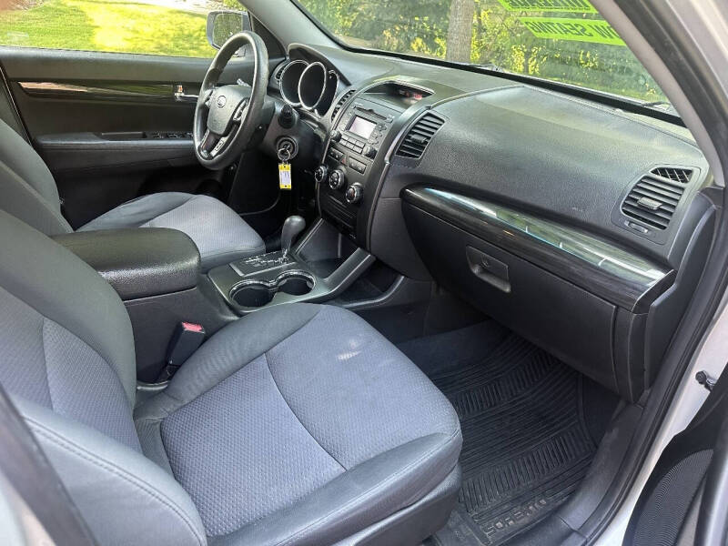 2013 Kia Sorento LX
