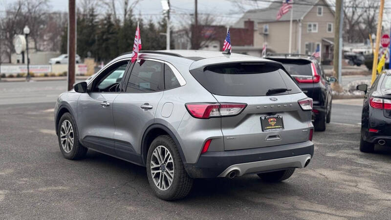 2021 Ford Escape SEL