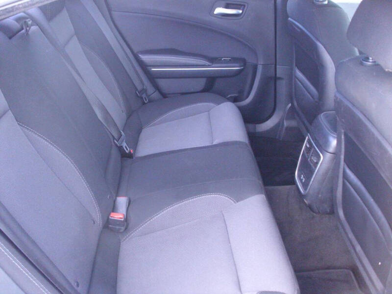 2016 Dodge Charger SE