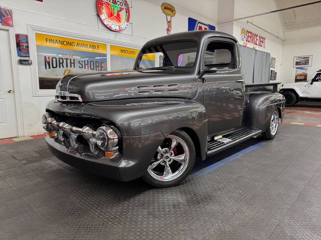 1952 Ford F-100 2