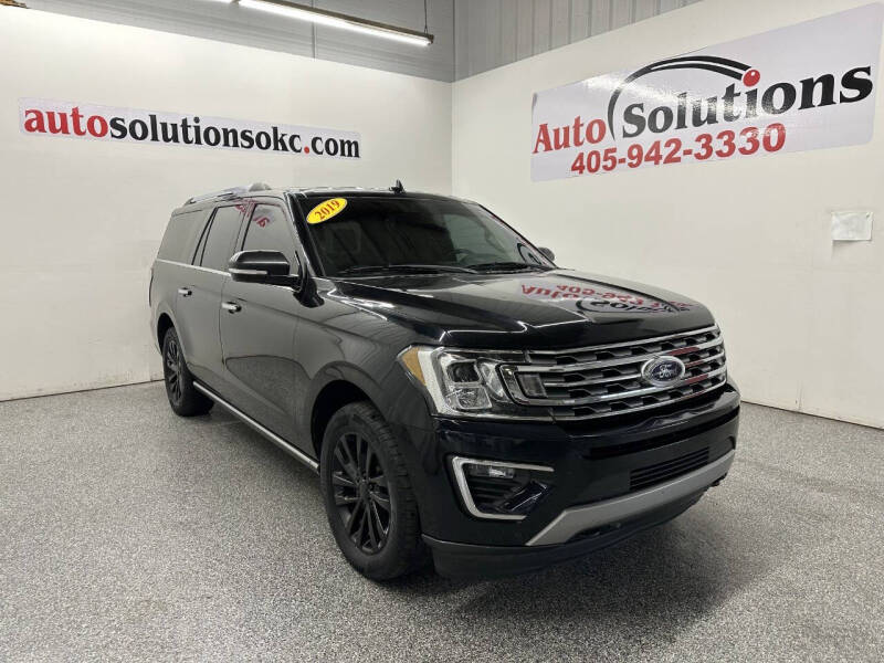 2019 Ford Expedition Limited's photo