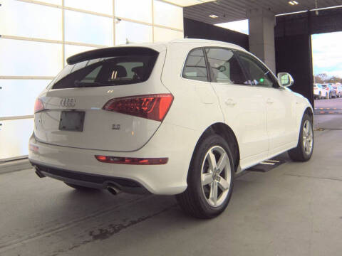 2012 Audi Q5 3.2 quattro Premium Plus