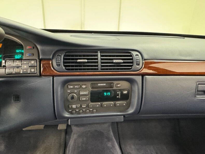 1997 Cadillac DeVille D'elegance