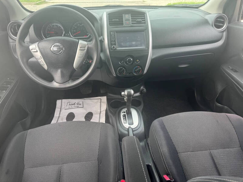 2018 Nissan Versa SV