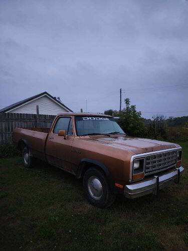 1985 Dodge D150 Pickup