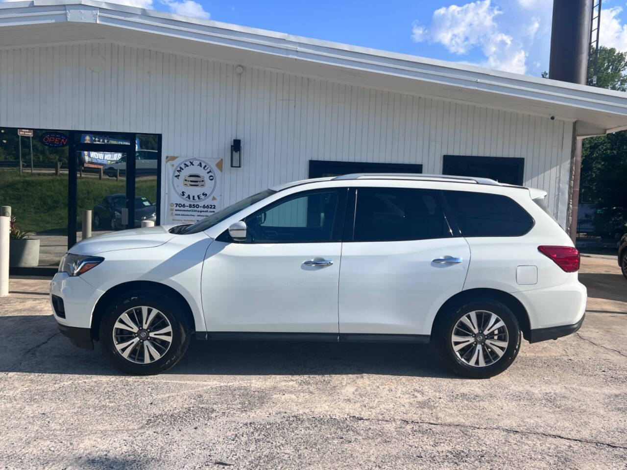 2017 Nissan Pathfinder for sale at AMAX AUTO in ATHENS, GA