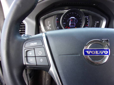 2016 Volvo XC60 T5 Drive-E Premier