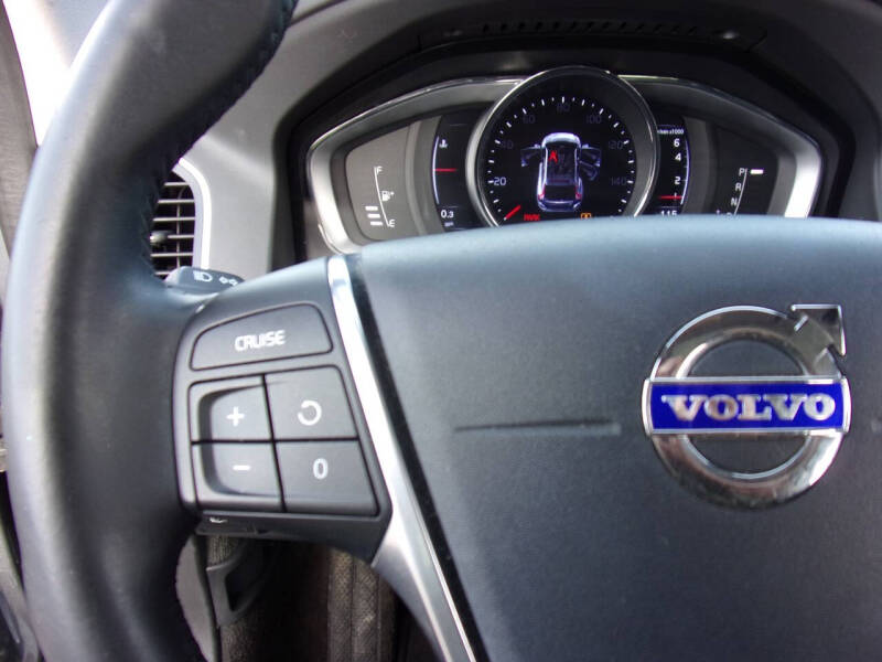 2016 Volvo XC60 T5 Drive-E Premier