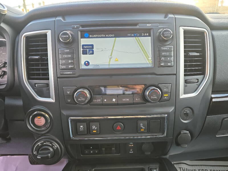 2018 Nissan Titan SV