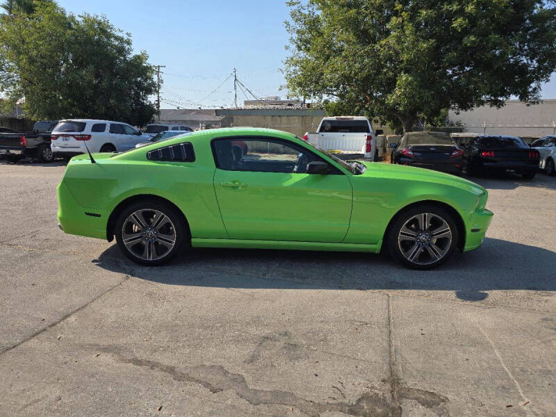 2013 Ford Mustang V6