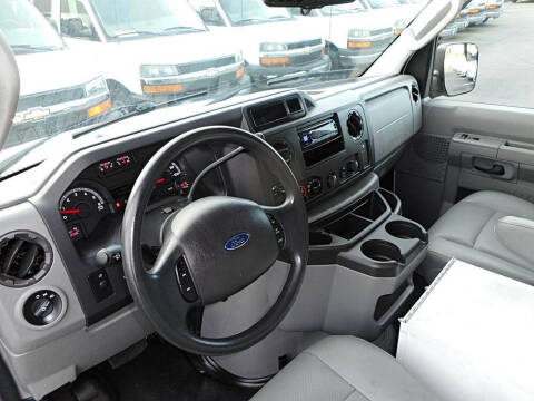 2013 Ford E-Series E-350 SD