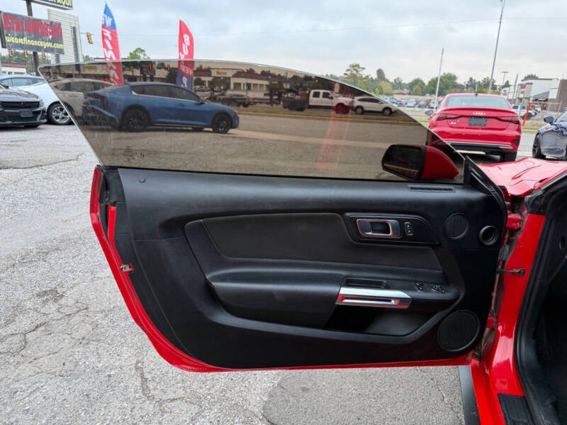 2022 Ford Mustang EcoBoost