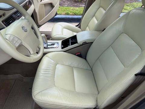 2008 Volvo V70 3.2