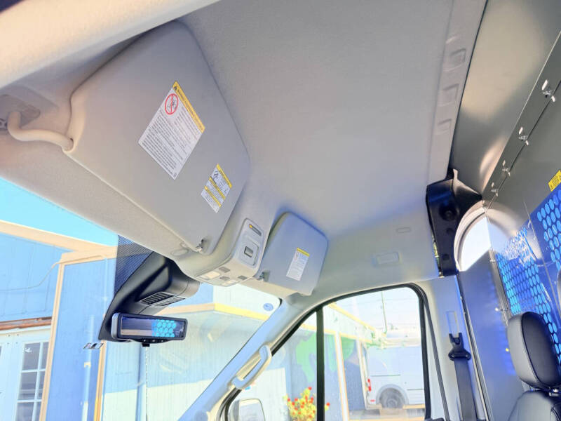 2023 Ford Transit 250