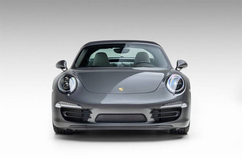 2015 Porsche 911