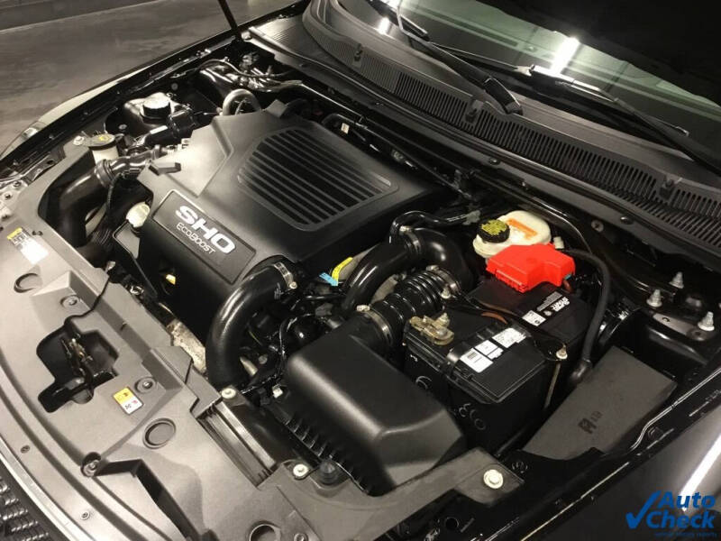 2017 Ford Taurus SHO