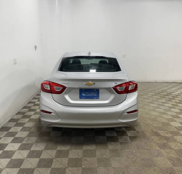 2016 Chevrolet Cruze LT Auto