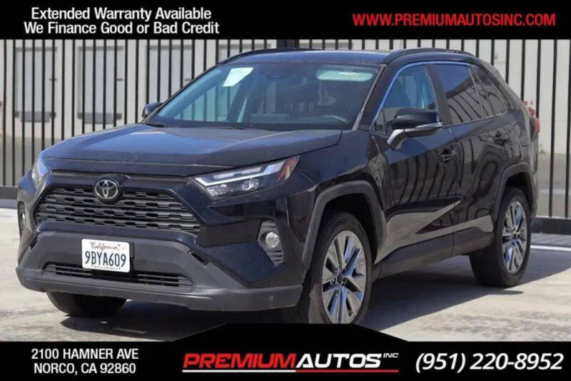 2022 Toyota RAV4 XLE Premium