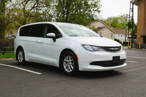 2017 Chrysler Pacifica Touring
