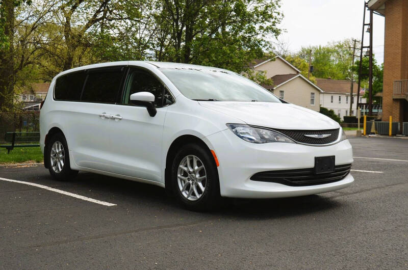2017 Chrysler Pacifica Touring