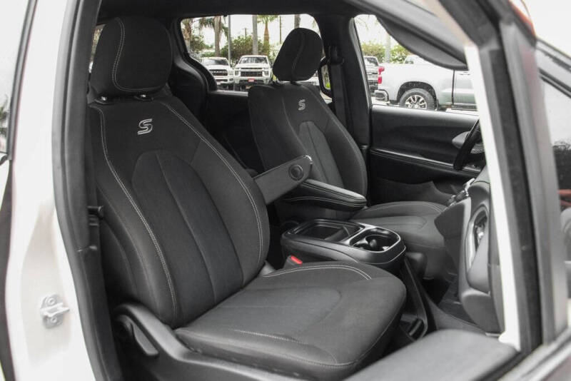 2021 Chrysler Pacifica Touring