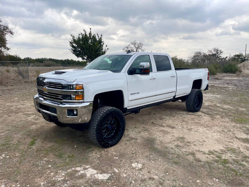 2018 Chevrolet Silverado 3500HD for sale at DISCOUNT DIESELS LLC in Liberty Hill TX